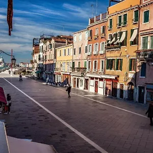 Appartamento Superior In Via Garibaldi By Bricola, Venezia