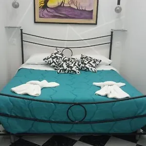 Amonia House Naples